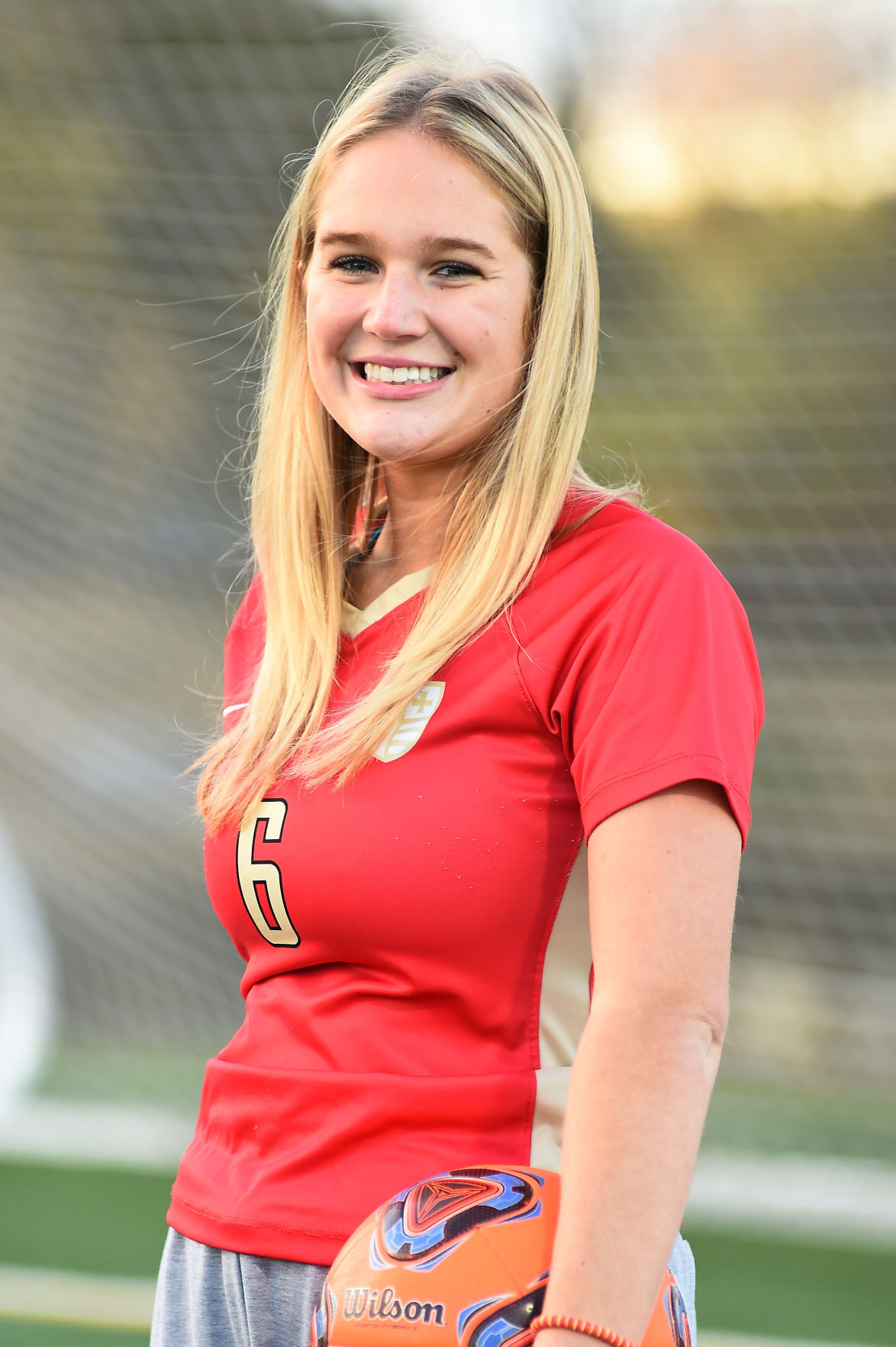 6. Mia Dainton